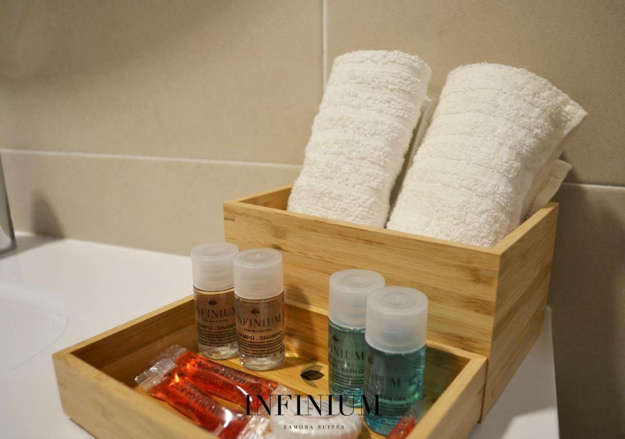 Infinium Zamora Suites Ngoại thất bức ảnh
